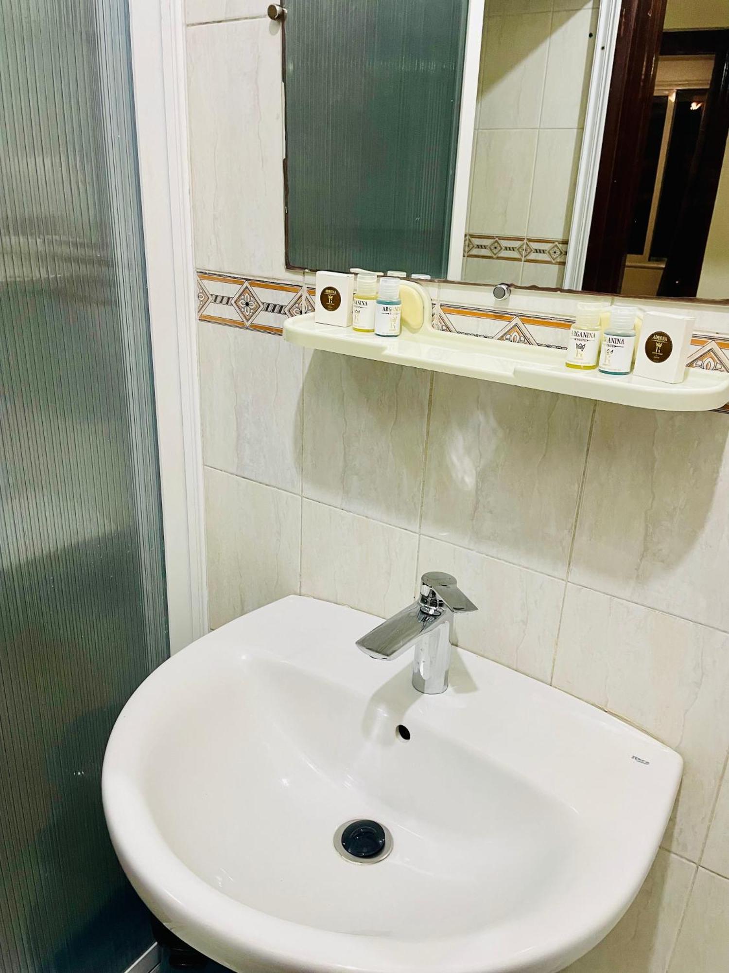 Dar Bouchra, Cozy Appartement, Centre Gueliz Marrakech مراكش المظهر الخارجي الصورة